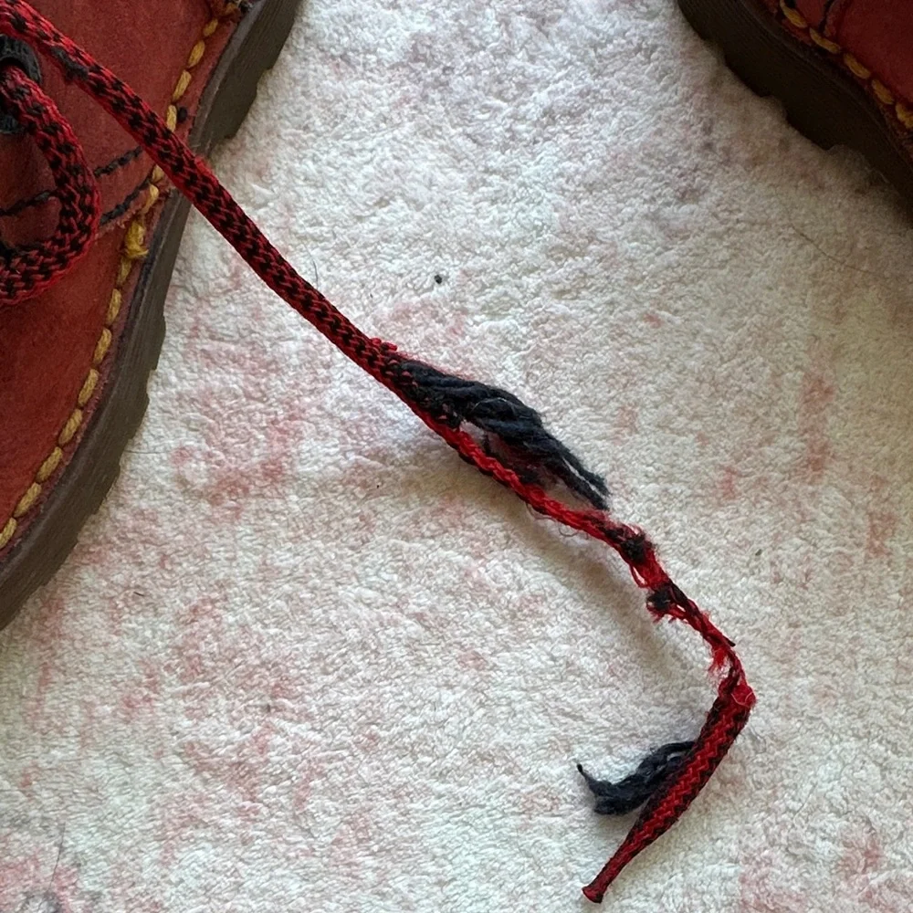 VINTAGE Dr. Martens Kids Cherry Red Boots, size 7